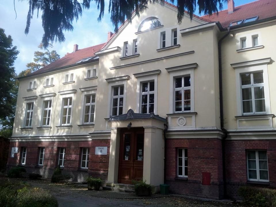 Stado Ogierów Sieraków Sierakow (Greater Poland) Exterior foto